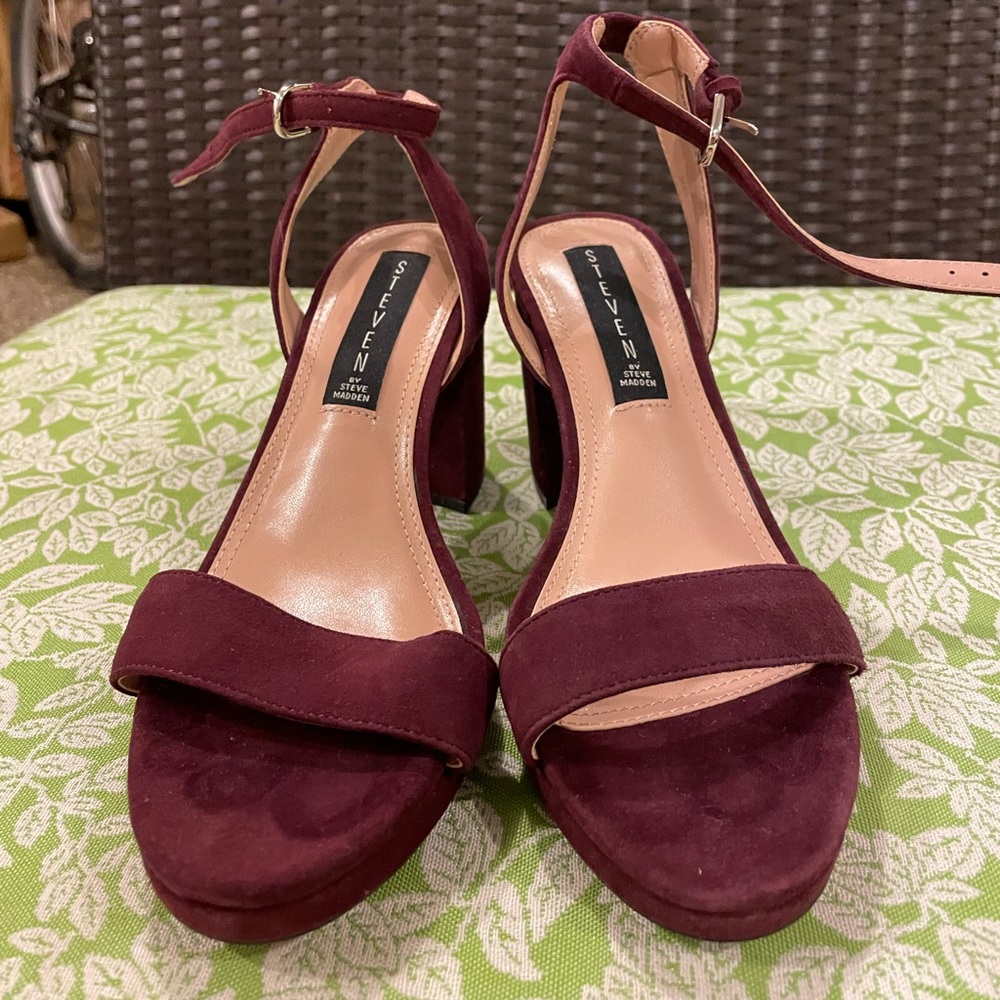 Steven by Steve Madden Suede Maroon Heels